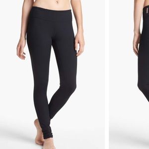 ZELLA LIVE IN LEGGINGS